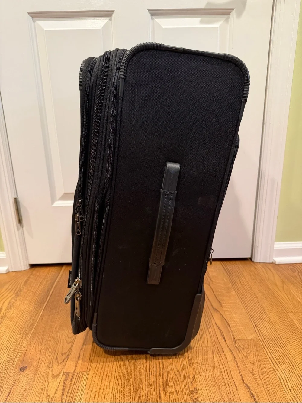TravelPro Crew 5 Expandable 24